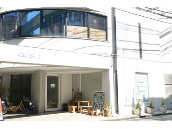 クレイドル(Cradle)/Cradle外観