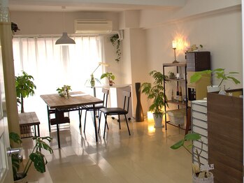 キャトルポワン フェイシャルアンドバストケア 恵比寿(Quatre Point)/女性性を高めるバストアップケア