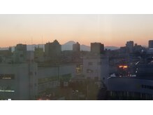 カラダファクトリー 西友阿佐ヶ谷店/【夕方の富士山】