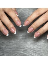 イリオ(IRIO)/上品フレンチネイル