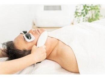 ワイズサロン(Y's salon)の写真/《21時まで営業》部位ごとの専用モードだから濃い毛も◎施術・セルフ両対応☆自分に合った脱毛で美肌へ