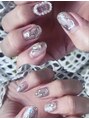 ララズネイル(Rara's Nail) ニュアンスを取り入れた推し活ネイル