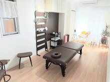 とよなかレディース整体サロンの雰囲気（明るいお部屋で体もココロもスッキリしてお帰りください☆）