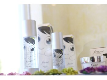 ライトウェーブ 諏訪インター店/水・保湿・・・フェンネ化粧品