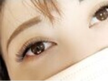 リオーラ(Liola)の写真/お好みに合わせた似合わせデザインが得意★目の形や生えグセを見極めあなたの魅力を最大限に引き出します♪