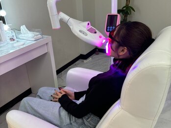 エクシアホワイト 浦安店/セルフホワイトニングの様子♪