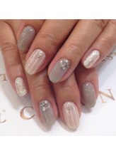クリスタルネイル ボンベルタ橘店(CRYSTAL NAIL)/ワンカラー×ストライプ