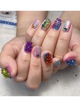 ヘアーアンドネイル ルシア(Hair&Nail Lucia)/ラメ縦グラ×ハリボ風ネイル！