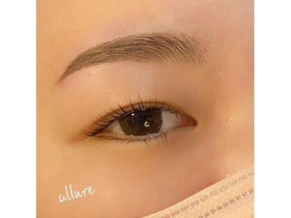 アリュール(allure)の写真