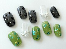 ネイルサロン クイール 小山店(NAIL SALON QUILL)/ワンカラーホロ×大粒パール