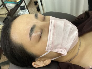 ルアナ(Ruana)/ハリウッドブロウリフト