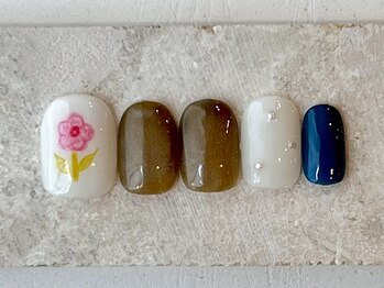 カラ ネイル 中津店(calla nail)/らくがきお花ネイル