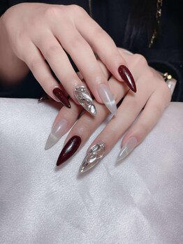 クイーンネイル(Queen Nail)/