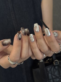 ライナー 代官山(LINEA)の写真/豊富なマグネットと繊細アートで叶える、大人の上品ネイル。