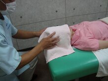 ほぐし処なだ整体院の雰囲気(☆頭ツボ押圧☆)