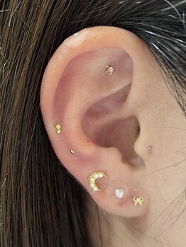 リジョイスヘア エン(REJOICE hair EN)/ayuri 〈耳ツボジュエリー〉