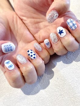 アワージャム(Our Jam)/青めの落書きネイル