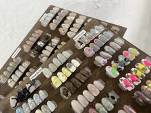 ネイルスミス 高松店(Nailsmith)の雰囲気（100点以上ある店内サンプルはすべて定額で分かりやすい料金設定）