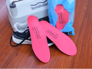 りゅうた整骨院 鍼灸院 宝塚中山寺店の写真/外反している指、タコ・魚の目にお悩みの方へ☆院長おすすめNo.1【足指・足裏アーチ・O脚の改善￥16,500】