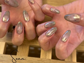 セン(Senn.)の写真/定額コースで最旬ネイル!角度で印象が変わる"magnet×mirror"シンプルだけど洗練された,美しい指先に◇+