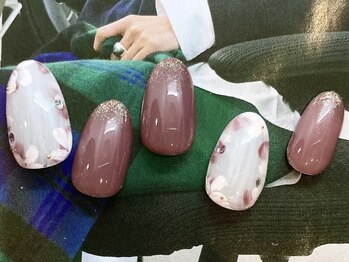 シエルネイルスタジオ 新宮店(Ciel nail studio)/【7840円】フラワー囲みアート☆