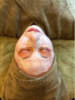 シェノン(CHAINON)の写真/＼プラズマで有効成分を導入／クレイパック＋プラズマ。ワンランク上の美白ケアでワントーン明るいお肌に♪