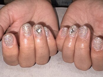 パープルの爪屋/大人がハマるギラギラネイル♪