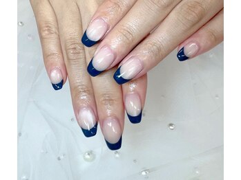 アイエク(iEQ)/大人かわいいニュアンスネイル