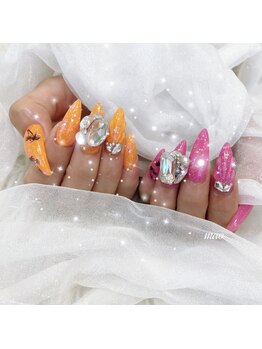 リンドネイル バイ モカ アンド ララ(Lind nail by moca and LaLa)/派手ネイル