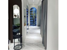 ベルム(BELME)の雰囲気(2席だけの開放感ある綺麗な店内♪)