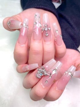 ラッキーネイル(lucky nail)の写真/指先を見る度に嬉しくなる、大人可愛いデザインが豊富♪人目を惹くモテ可愛上品な指先で、第一印象もUP★