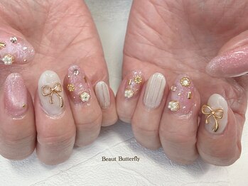 ネイルサロン スクール ビュートバタフライ 相模大野店(BEAUT BUTTERFLY)の写真/シンプルながらも上品で華やかな仕上がりに。相模大野・町田エリアで長く愛されている正統派の老舗サロン♪
