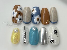 個性派×北欧フラワーネイル