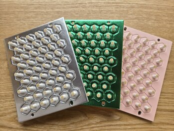 フュー(few.)/台座灸