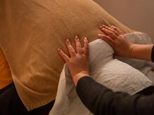 元/肩のマッサージ