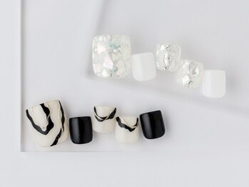 イーケー ネイル 八王子(ek NAIL)の写真/【初回他店オフ無料】通いやすい価格設定でリピート率◎毎回爪を削らないフィルイン施術★