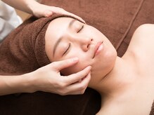 スノースキン(Snow skin)/フェイシャルマッサージ