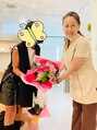 リキュア エスパース デ ボーテ 東京表参道店(ReCuA Espace de Beaute)&nbsp;お客様から移転Openお祝いの花束をいただきました(*^-^*)