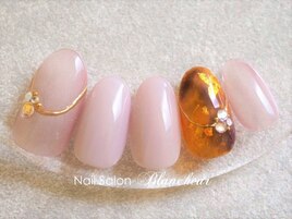 くすみピンクのべっ甲ニュアンス