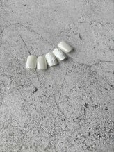 エス(es)/ニュアンスホワイト