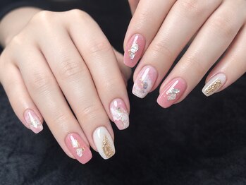 レディースココビューティー(Lady's coco Beauty)の写真/【爪のお悩み解消】薄爪/モチの悪さもプロにお任せ！丁寧なケアと高技術で健康的な美しい美フォルムの爪へ