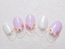 シックネイル(CHIC nail)/オーバルフレンチ＆ホロフラワー