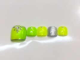 夏色オーロラフットネイル