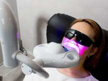 ビーバイビー(BBYB)/黄ばみを落として白い歯に。