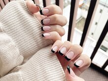 エードット(a.)/フレンチネイル¥4000-