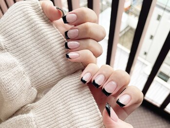 フレンチネイル¥4000-