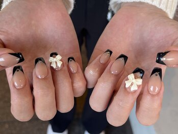 ドレス(Dress nail＆eyelash Lolonois)/ガーリーネイル(長谷川)