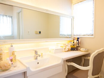 サロン カトレア(Cattleya)/