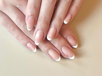 ブレスネイル(brace Nail)/ももフレンチネイル