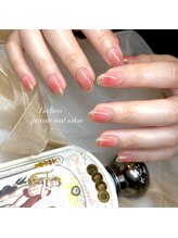 ティアベス(Tia Bess)/チークネイル